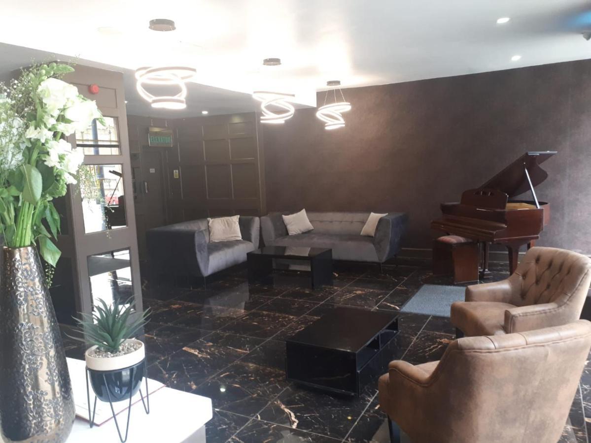 Huddersfield Hotell Eksteriør bilde