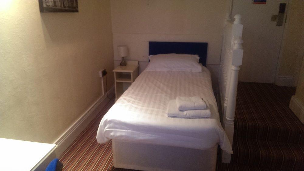Huddersfield Hotell Eksteriør bilde
